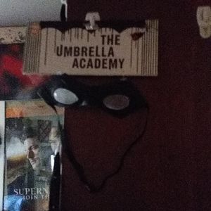 Umbrella Academy Face Mask